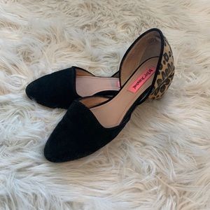Betsy Johnson Suede Flats
